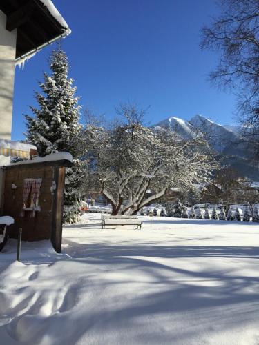 Haus Senn — 4-Star Luxury Hotel in Seefeld In Tirol, Austria