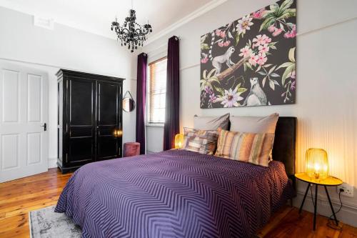 Luxury Victorian House w Spectacular Roof Terrace
