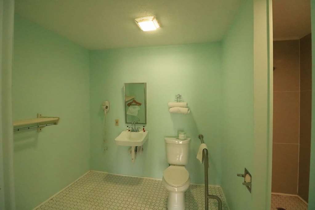 Travelodge by Wyndham Parkersburg - photo 14