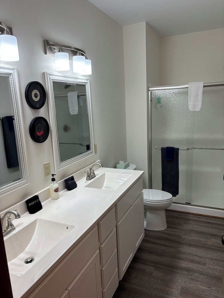 Hermann Crown Suites - photo 228