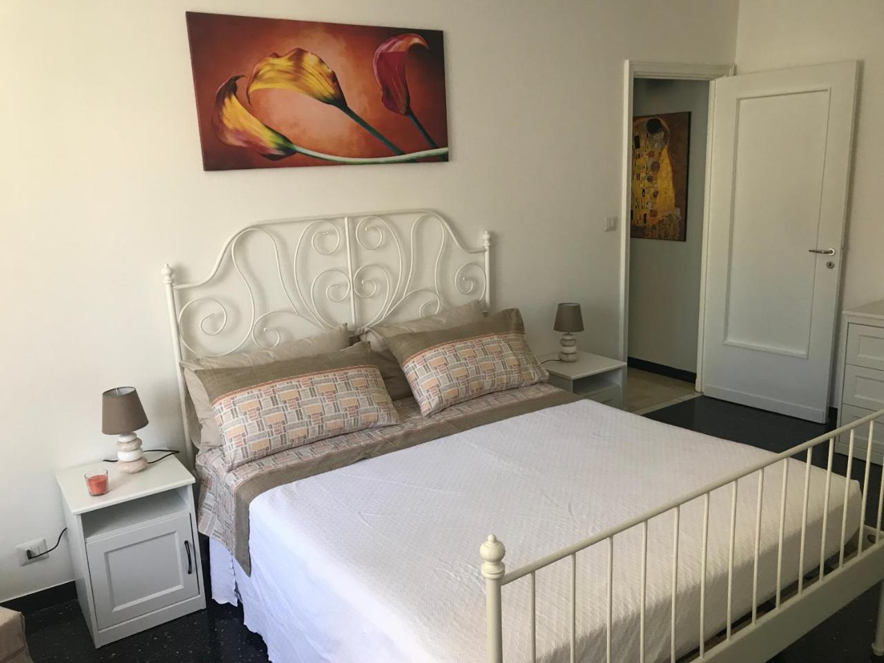 Ines's Home — 4-Star Luxury Hotel in Genoa, Italy