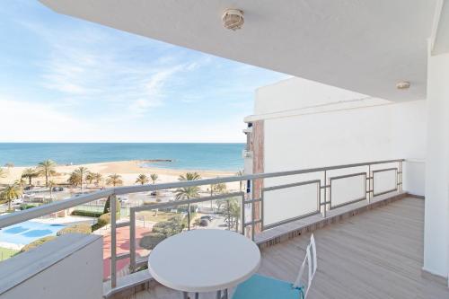 Global Properties Bonito Apartamento En Urbanizacion Ciudad Mar — 4-Star Luxury Hotel in Sagunto, Spain