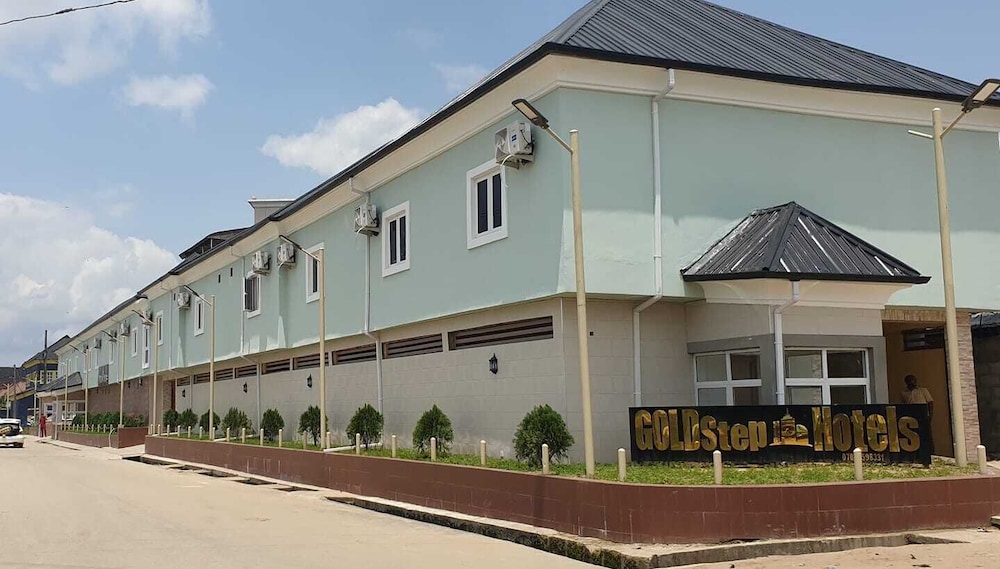 Goldstep Hotel and Suites Abraka in Abraka, Nigeria