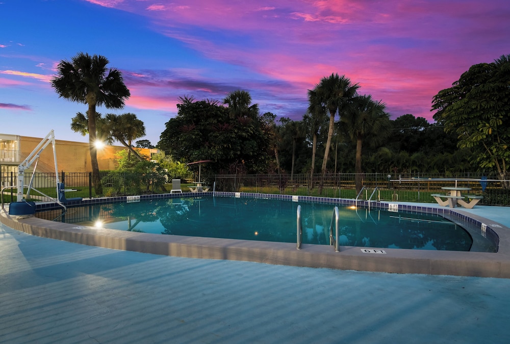 Studio 6 Vero Beach FL - photo 24