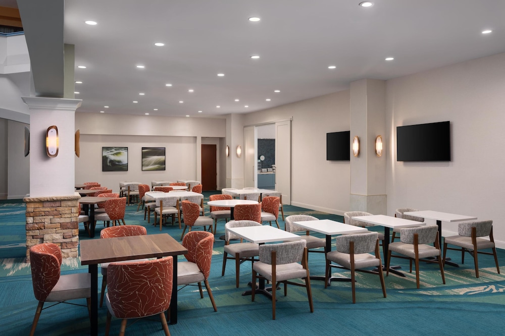 Embassy Suites by Hilton San Marcos Hotel Conference Center - photo 40