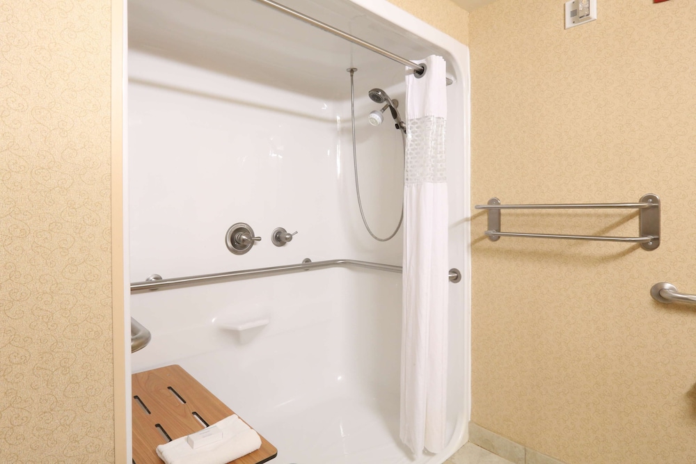 Hampton Inn & Suites by Hilton Tomball Houston NW - photo 23