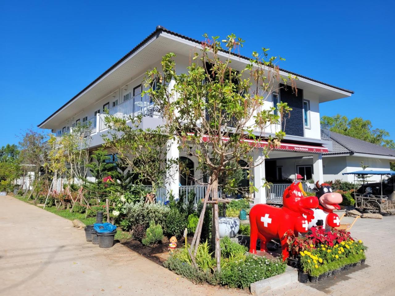 Swiss Resort - carbon neutral hotel in Ban Phe