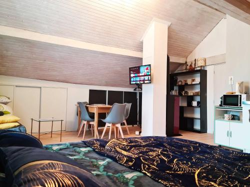 Vaste Studio Chaleureux - last minute hotel in Unknown City