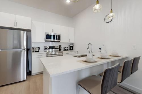 Dream Orlando Oasis near Disney Universal and More — 4-Star Luxury Hotel in Davenport, United States