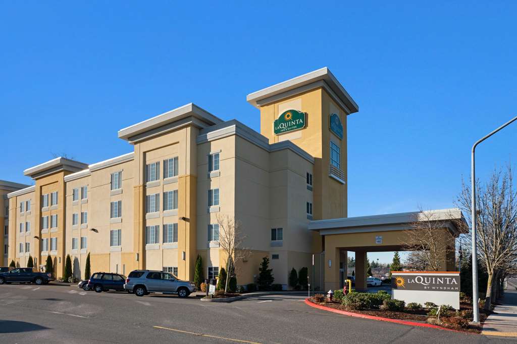La Quinta Inn & Suites by Wyndham Bellingham - photo 9