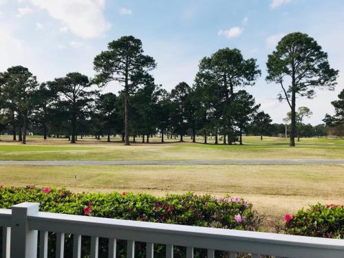 Quiet comfortable and cozy vacational condo — 4-Star Luxury Hotel in Myrtle Beach, United States