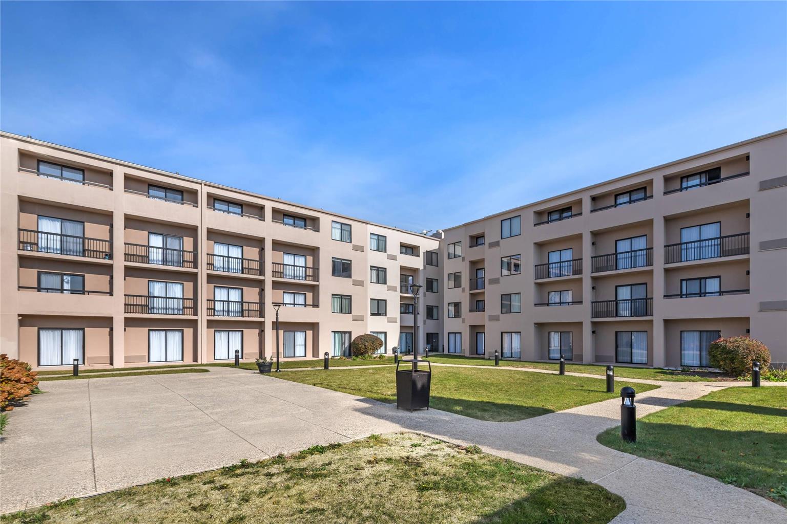 Comfort Inn & Suites Arlington Heights Buffalo Grove - photo 4