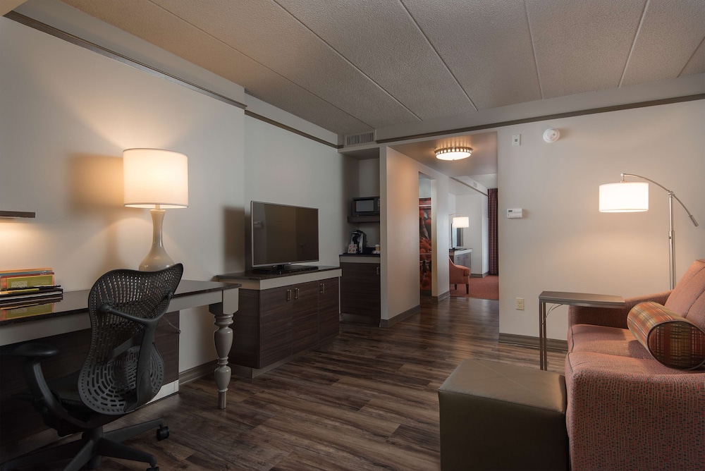 Hilton Garden Inn Owings Mills - photo 17