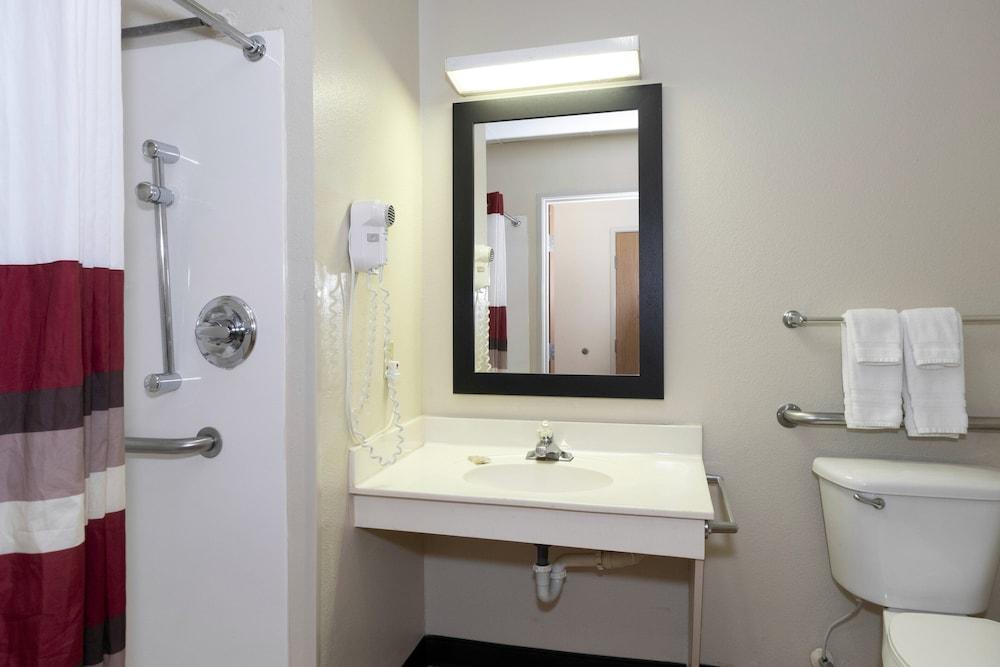 Red Roof Inn St Robert Ft Leonard Wood - photo 27