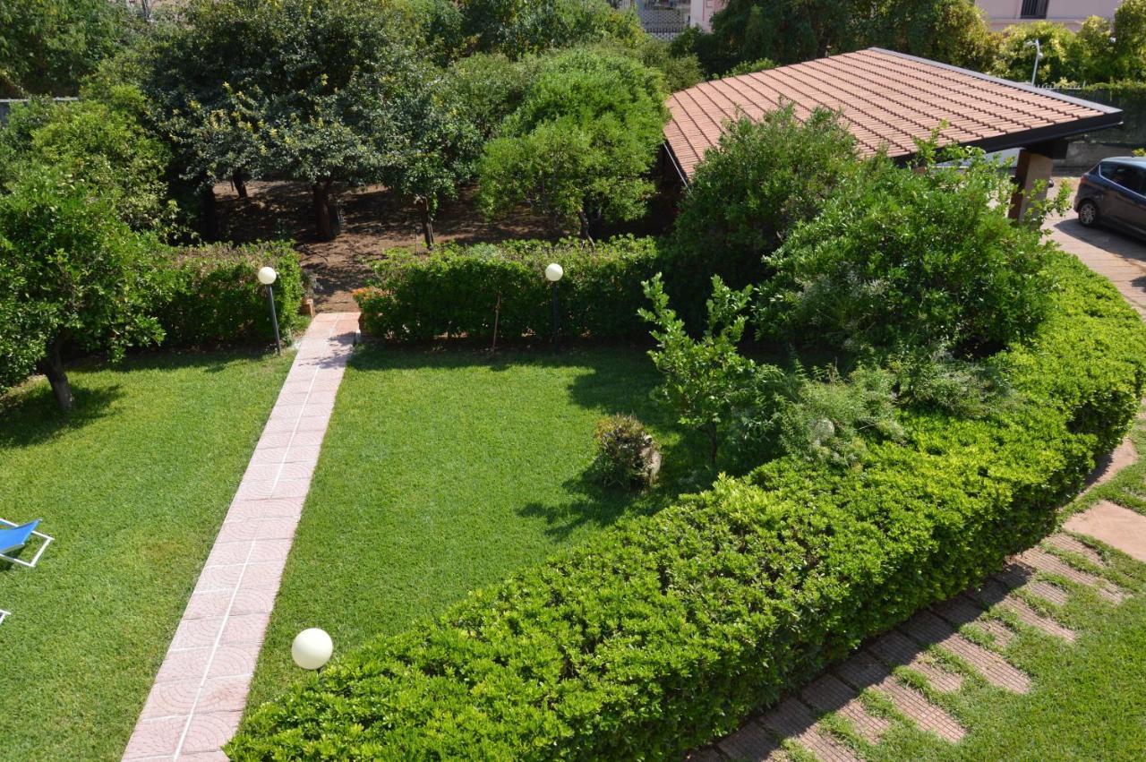 La casetta nel verde in Palermo, Italy