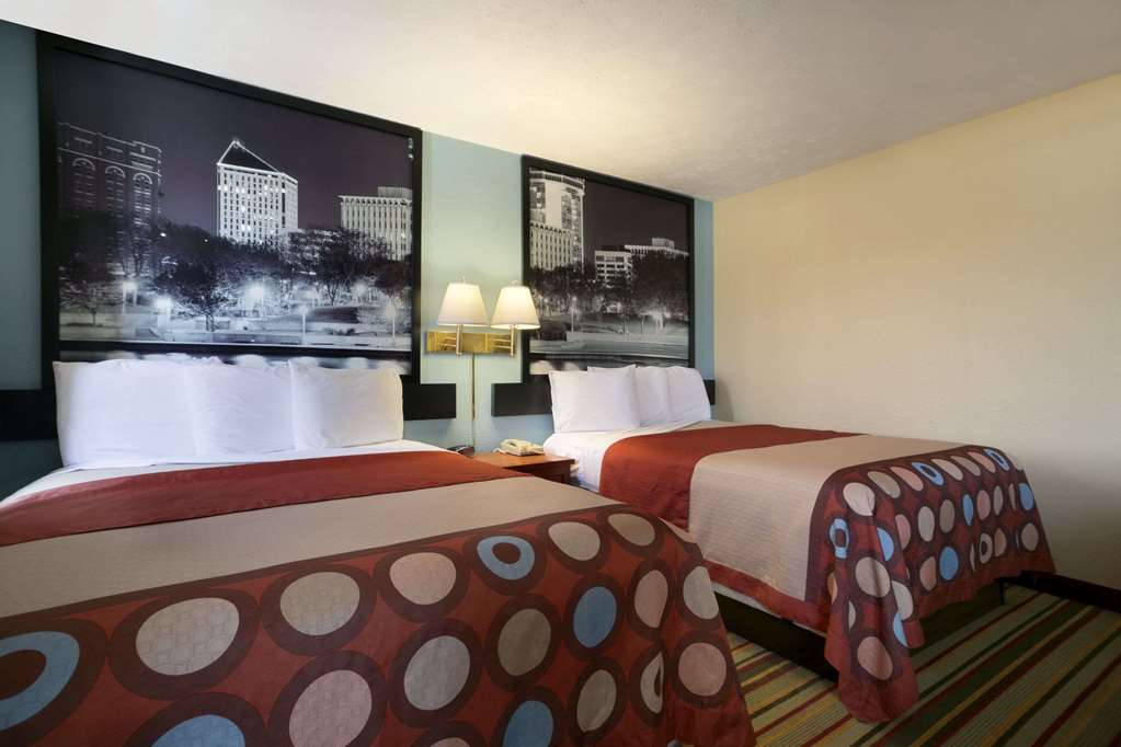 Super 8 by Wyndham Park City North Wichita Area - photo 11