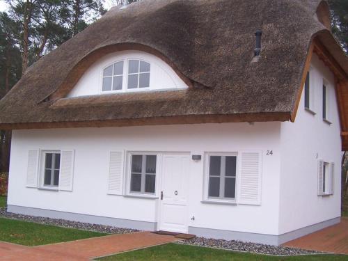 Weißes Traumhaus in Glowe, Germany