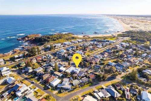 The Pacific Pearl 16 Pacific Avenue Anna Bay pet friendly air con — Anna Bay — photo 3