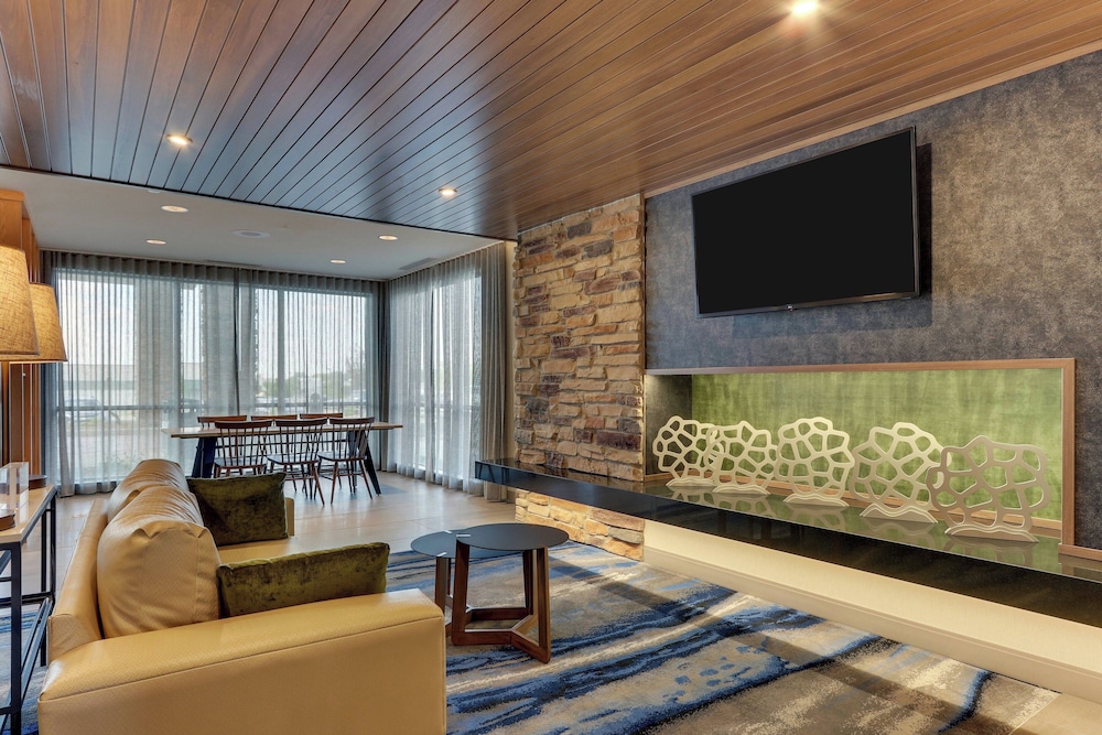 Fairfield Inn & Suites by Marriott Warsaw - photo 4