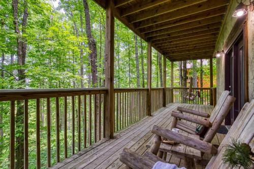 Beary Cozy Hot Tub Fireplace Free attraction Tickets - photo 36
