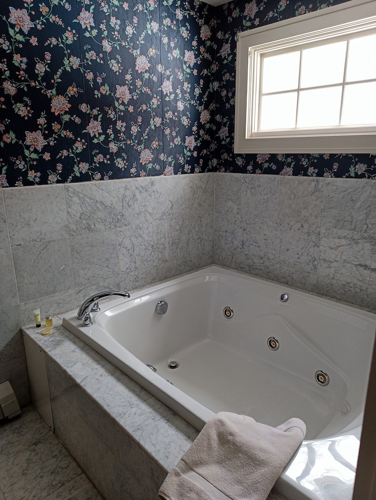 Arlington Inn - photo 58