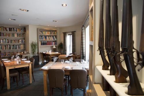 The Crown Hotel — hotel in Wells-Next-The-Sea