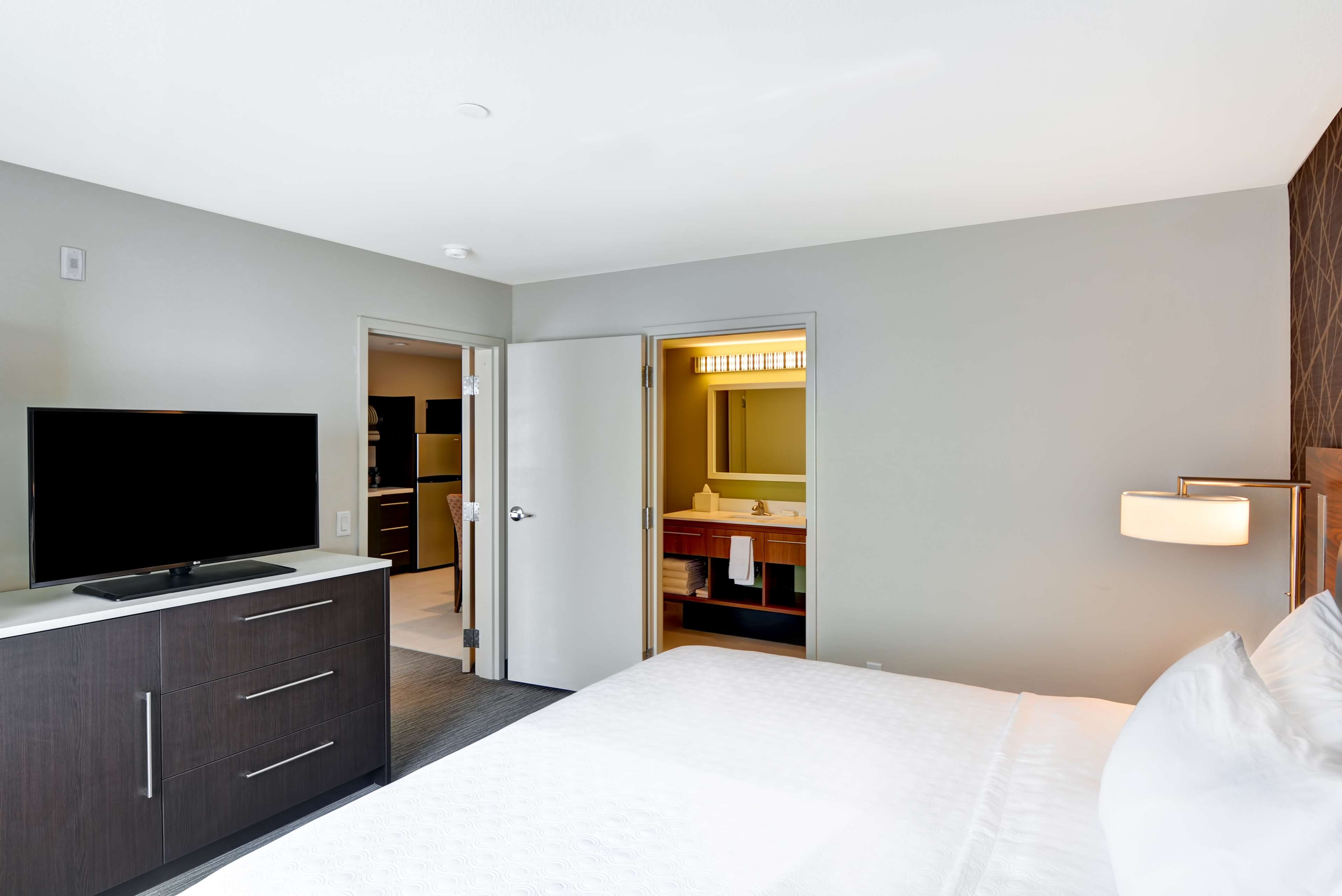Home2 Suites by Hilton Green Bay - photo 14