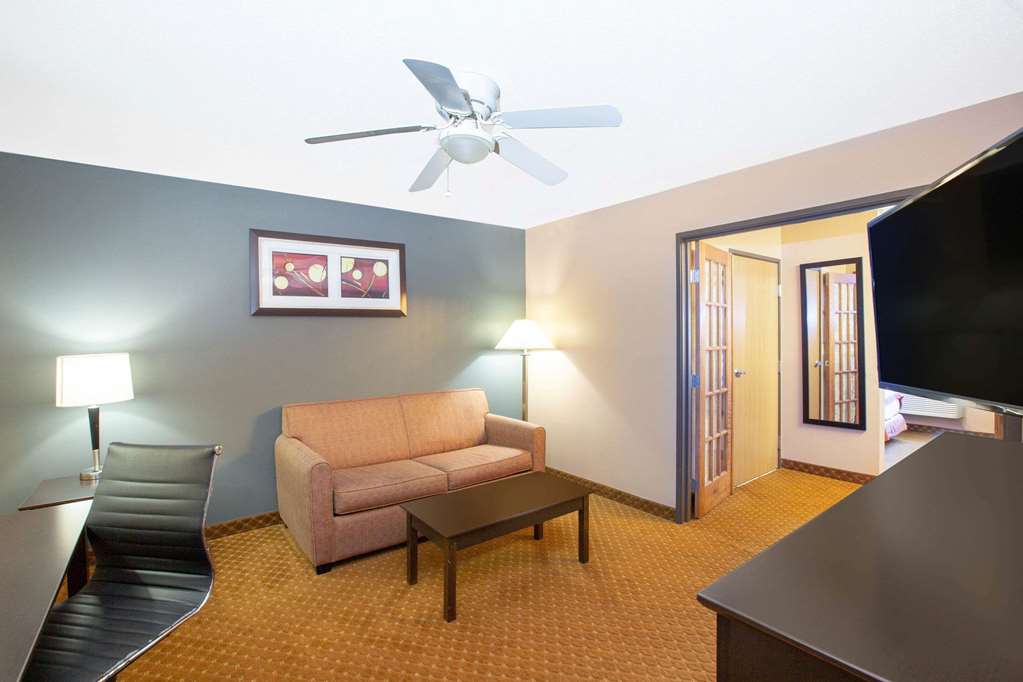 AmericInn by Wyndham Coralville - photo 20