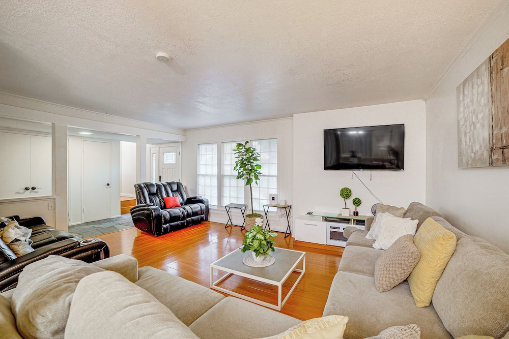 Home 1 Mi To Uc Riverside Families Welcome 22325370 — Riverside