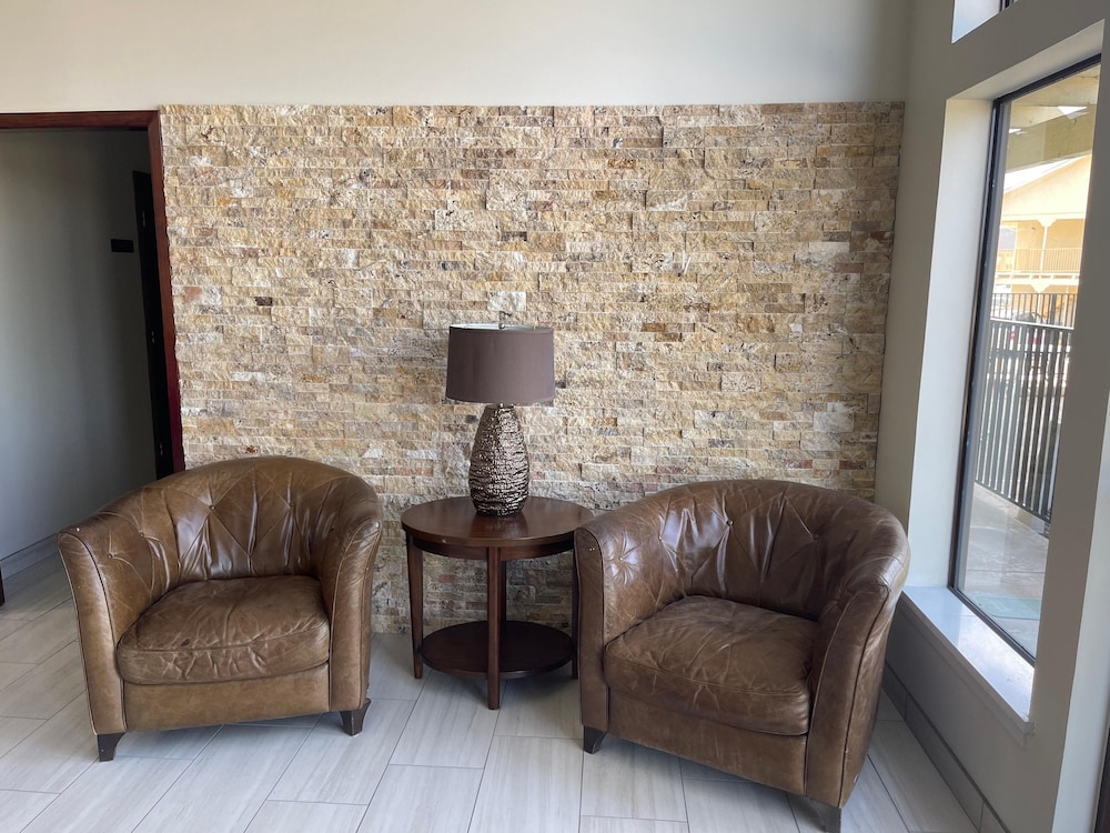 Spanish Trails Inn - photo 4