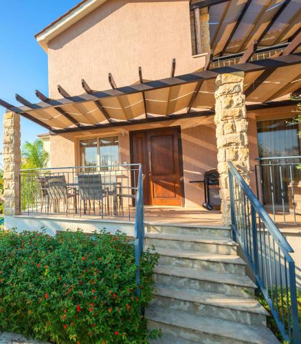 Villa Samaliana Sandy Beach Villas Private Pool Jacuzzi Private Beach Area — 4-Star Luxury Hotel in Polis, Cyprus