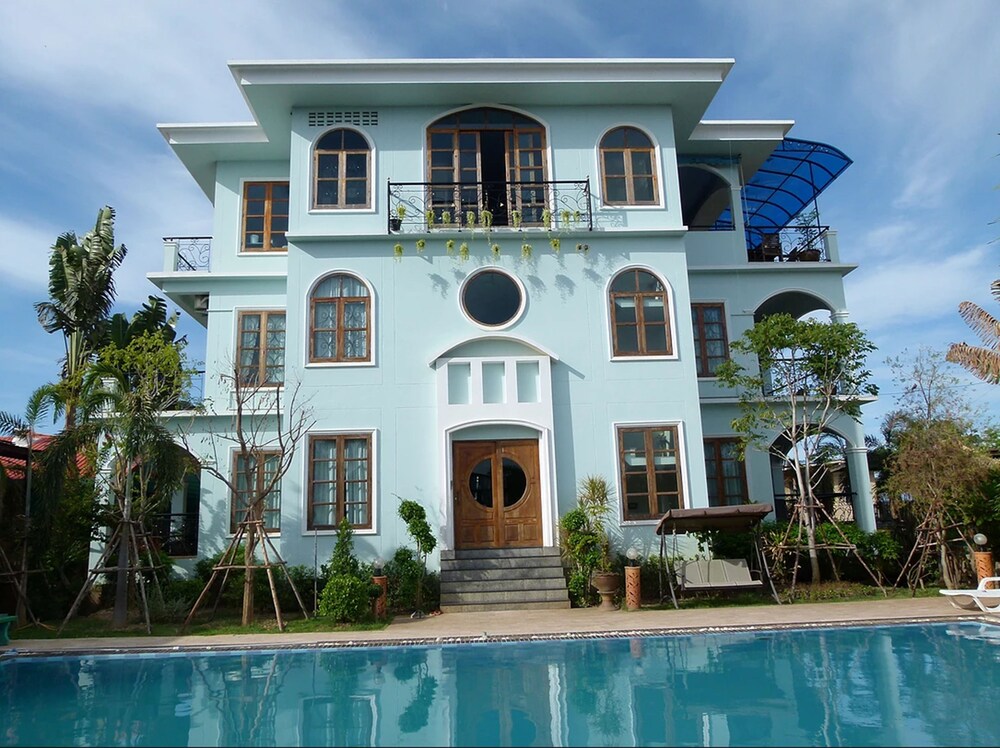 Baan Georges Hotel in Sukhothai, Thailand