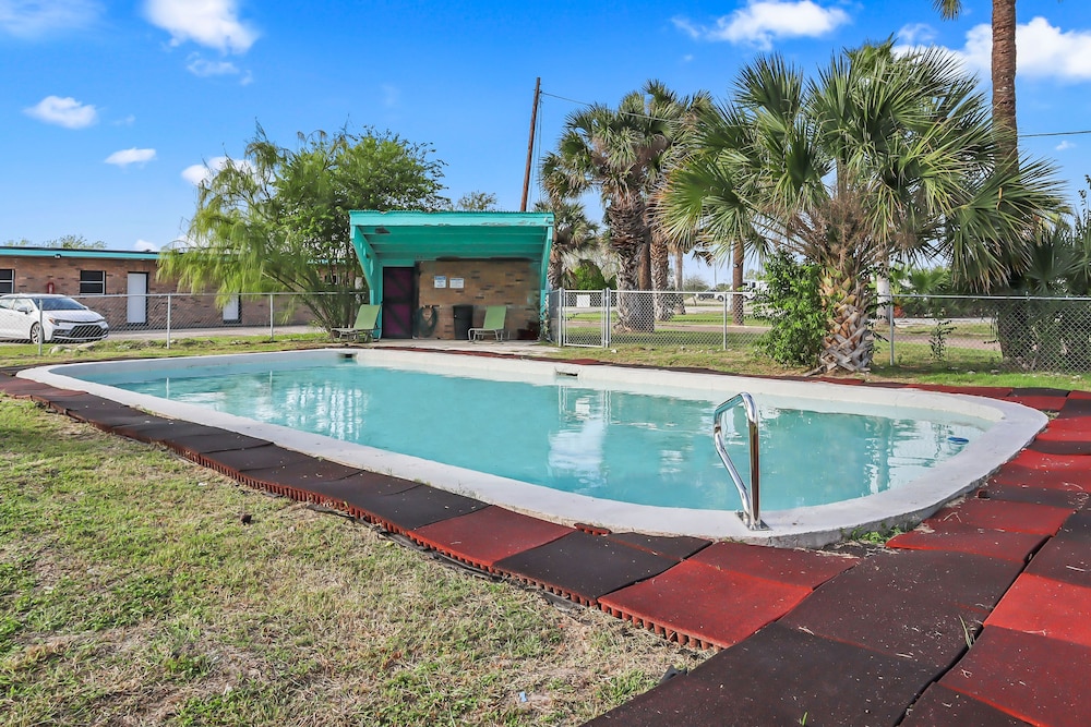 Mathis Motel - photo 14