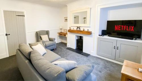Contractor Friendly 2 Bed Fast Wi Fi & Netflix — 4-Star Luxury Hotel in Worksop, United Kingdom