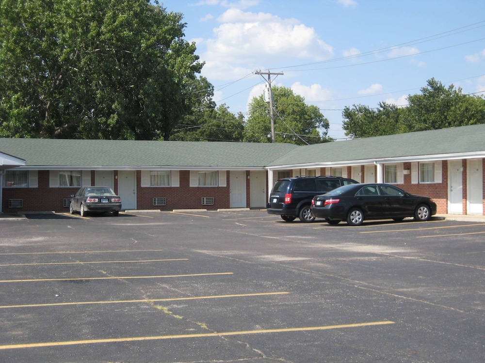 Guest House Motel - photo 30