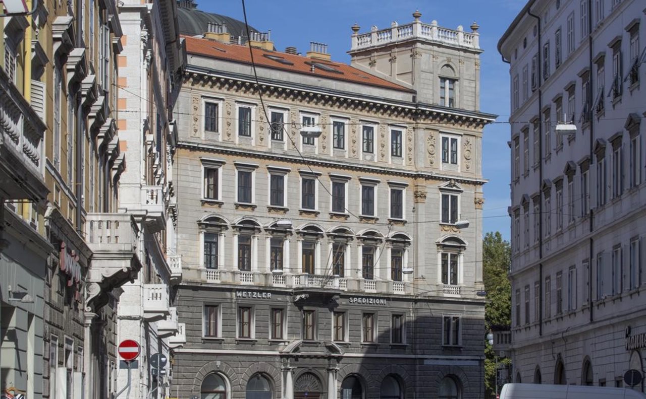 Le Saline Guest House — 4-Star Luxury Hotel in Trieste, Italy