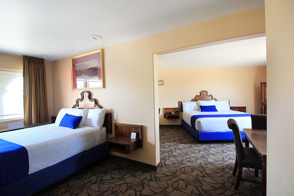 Colony Inn - photo 6