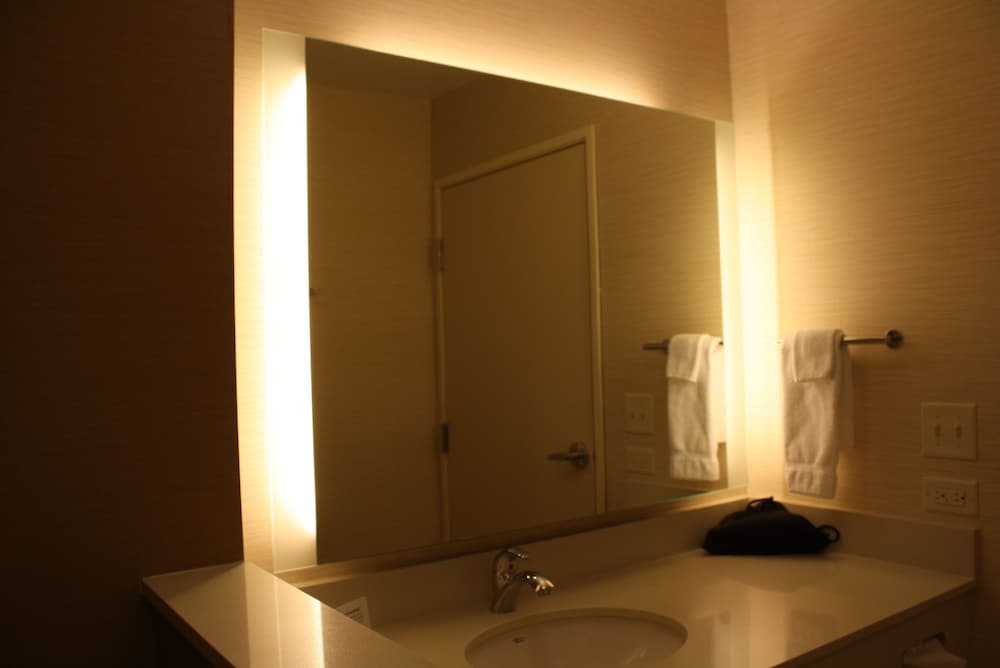 Fairfield Inn & Suites by Marriott Detroit Lakes - photo 36