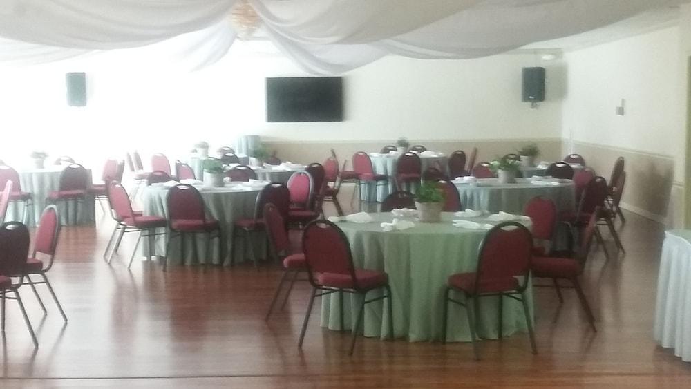 Winter Haven Gardens Inn - photo 11