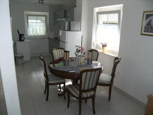 Ferienhaus Nr1 — Balatonszarszo — photo 5