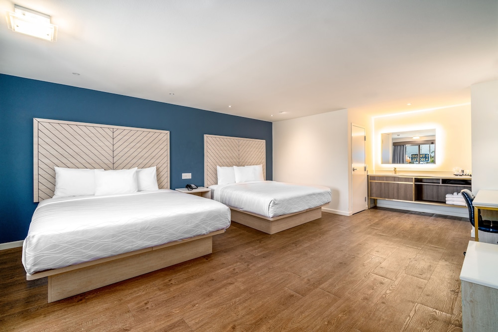 Trend Hotel at LAX Airport - photo 10