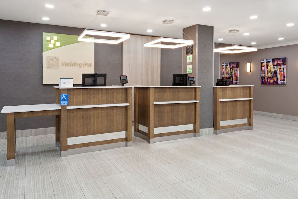 Holiday Inn Chicago Oakbrook an IHG Hotel - photo 2