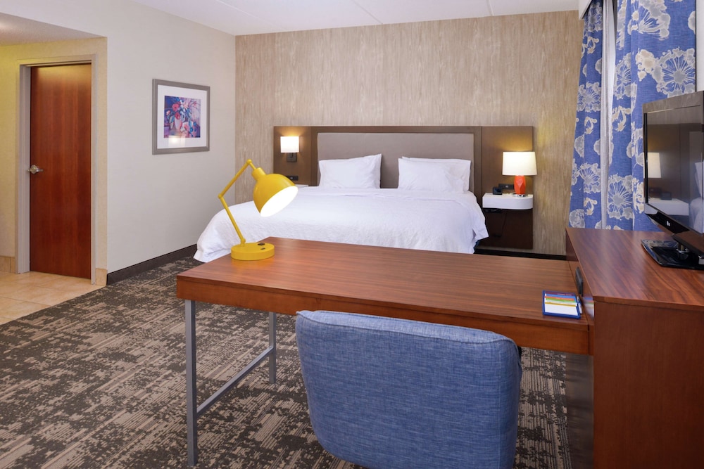 Hampton Inn & Suites Wilmington - photo 26