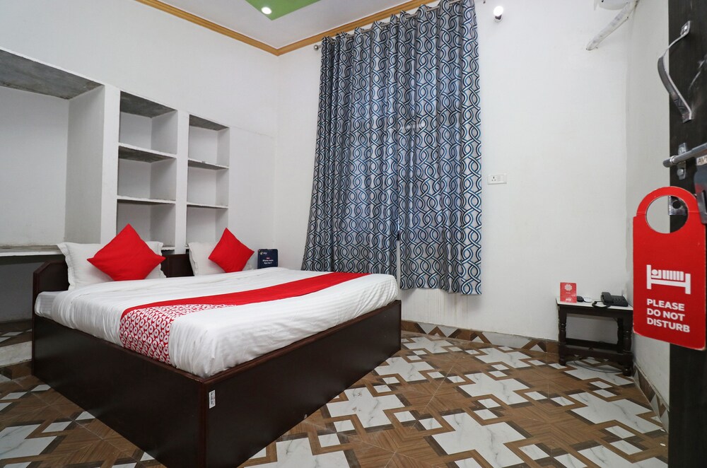 Oyo 23121 Hotel 4 U in Alwar, India