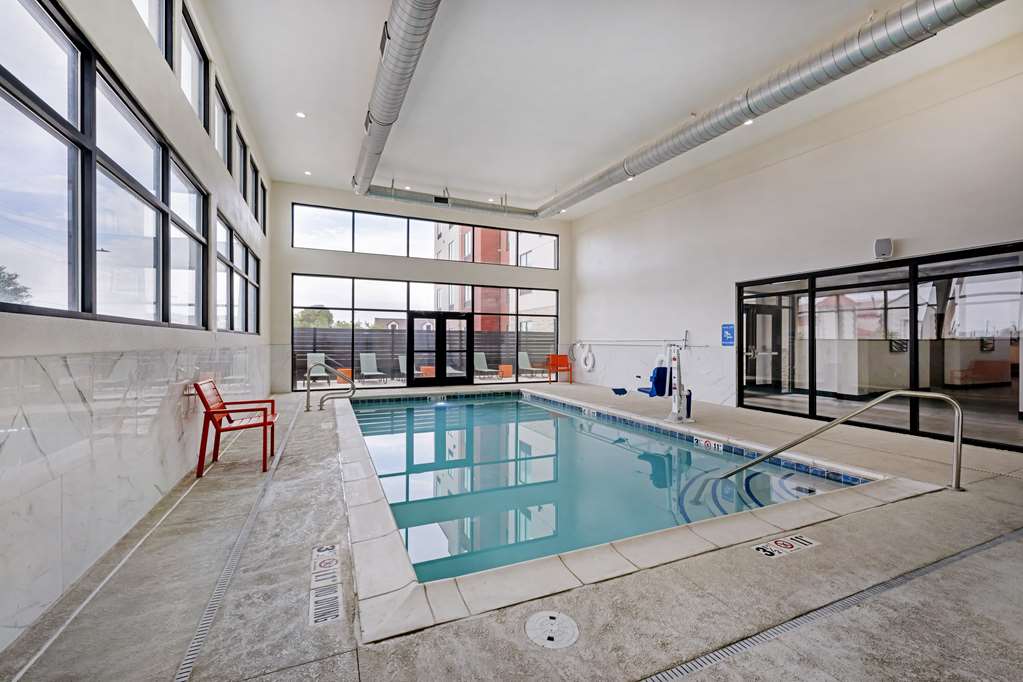 Best Western Plus Executive Residency Carlsbad Hotel - photo 60