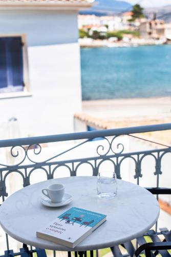 Chez Belle Helene — Galaxidhion
