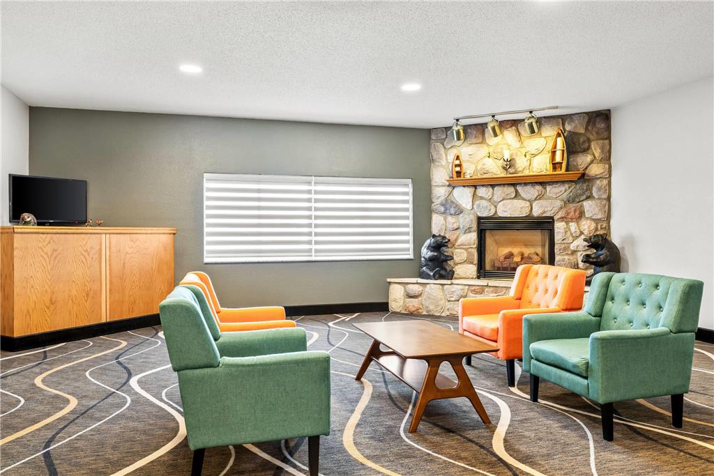 Super 8 by Wyndham Osseo WI - photo 9
