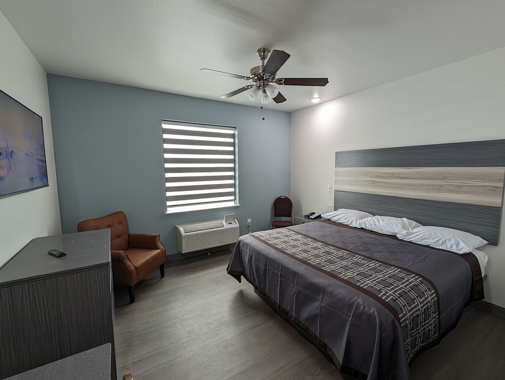 Texas Bungalows Hotel & Hotel Que at i35 Austin Pflugerville - photo 17