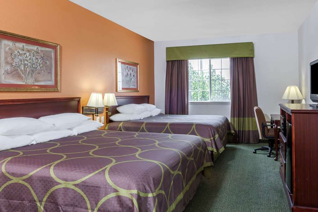 Super 8 by Wyndham Hillsboro TX - photo 11