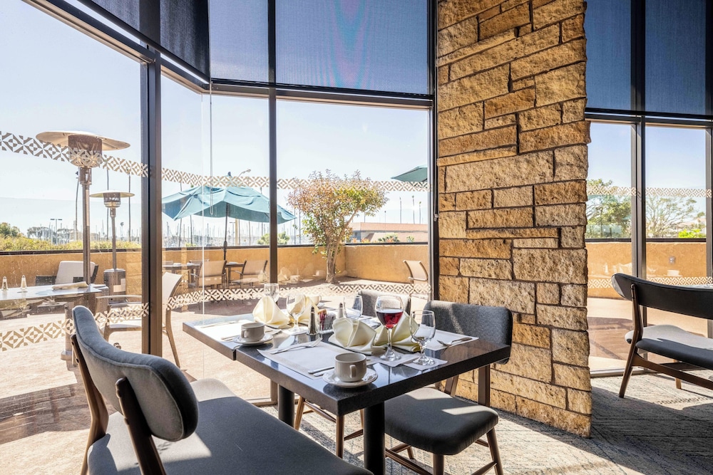 Four Points by Sheraton Ventura Harbor Resort - photo 24